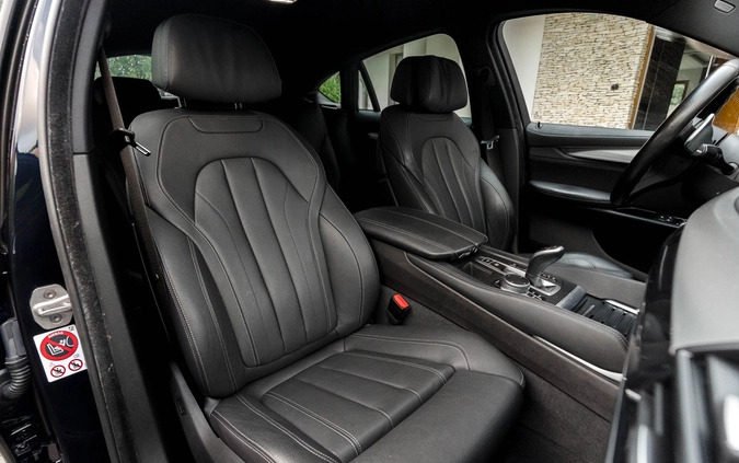 BMW X6 cena 153000 przebieg: 245000, rok produkcji 2017 z Wieliczka małe 106
